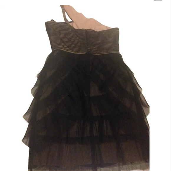Elegant Black One-Shoulder Dress by BCBG MAXAZRIA. Size 2 - Picture 2 of 5